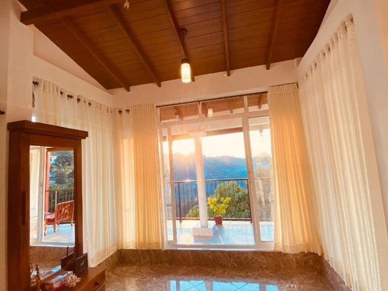 Kandyan View Homestay -Foreign Екстериор снимка