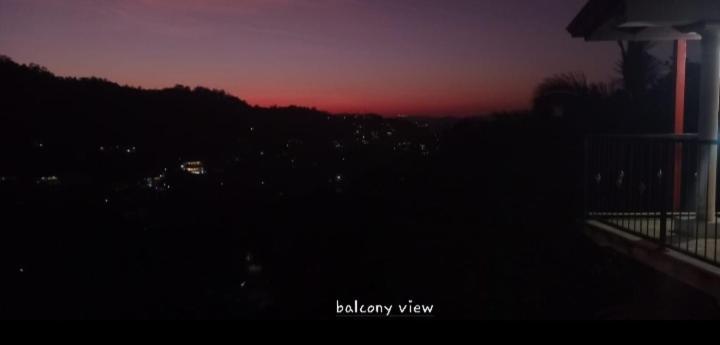Kandyan View Homestay -Foreign Екстериор снимка